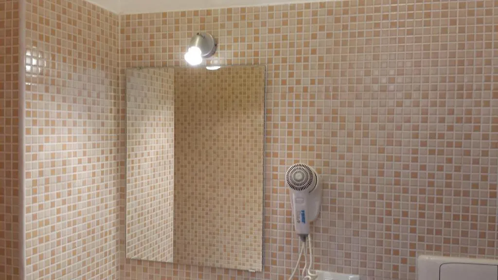 Hostel Mosaic Roma 0*,